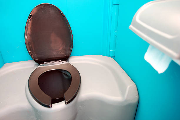 Best Portable restroom trailer rental  in Maumelle, AR